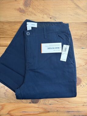 NWT Old Navy Boys Straight Chino Pants